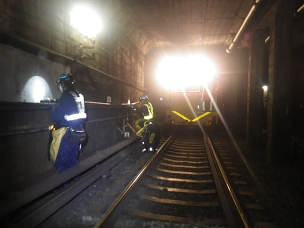 丸ノ内線列車無線装置改良工事（モーターカー延線）